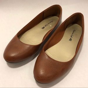 American Eagle brown flats 8.5 WIDE - camel 8 1/2